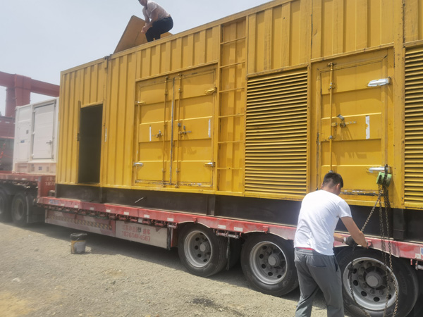 展会汽油发电机对供油装置的要求